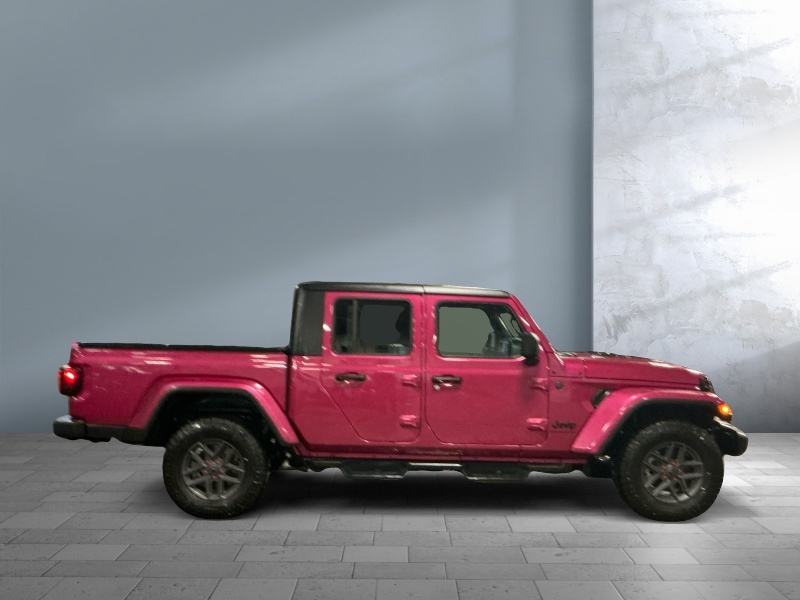2024 Jeep Gladiator