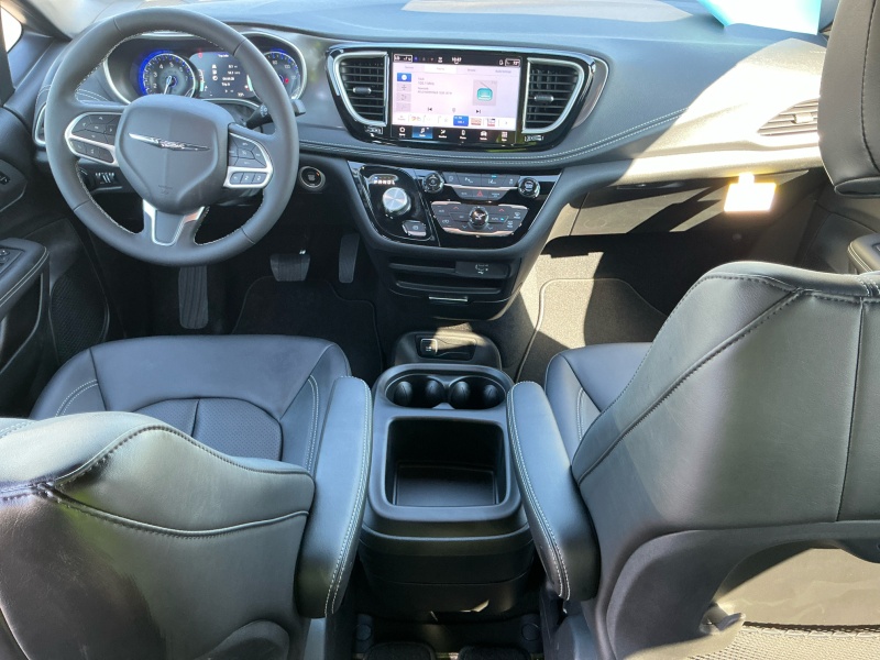 2026 Chrysler Pacifica