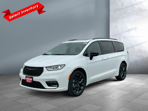 New 2026 Chrysler Pacifica Limited Vans