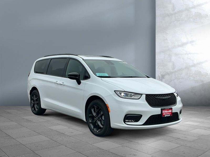 2026 Chrysler Pacifica