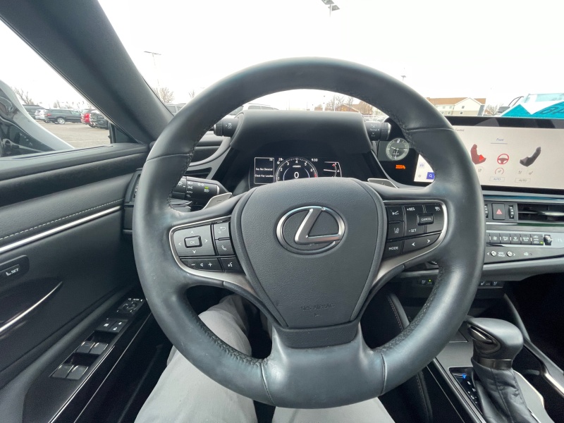 2024 Lexus ES