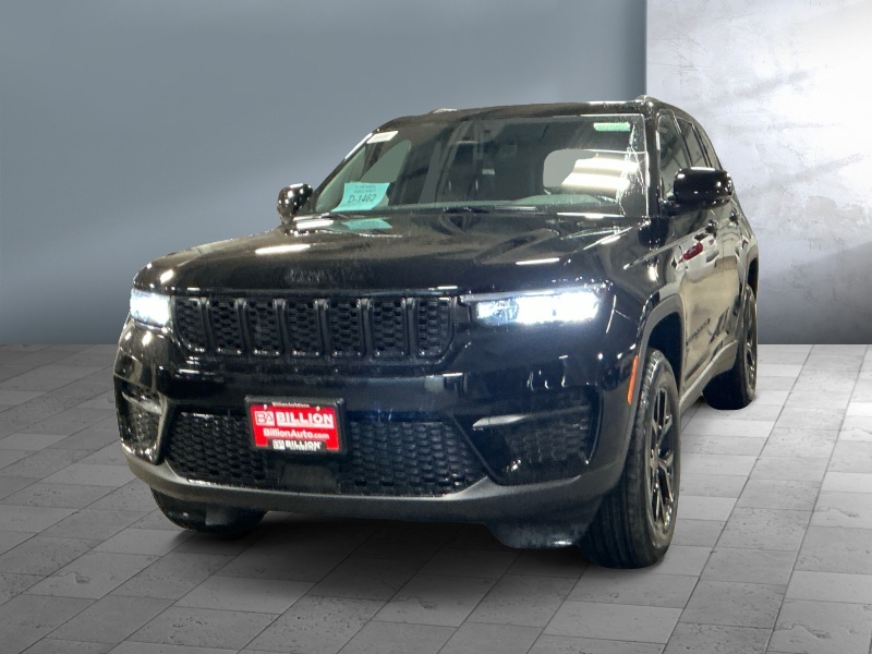 New 2025 Jeep Grand Cherokee Laredo SUVs