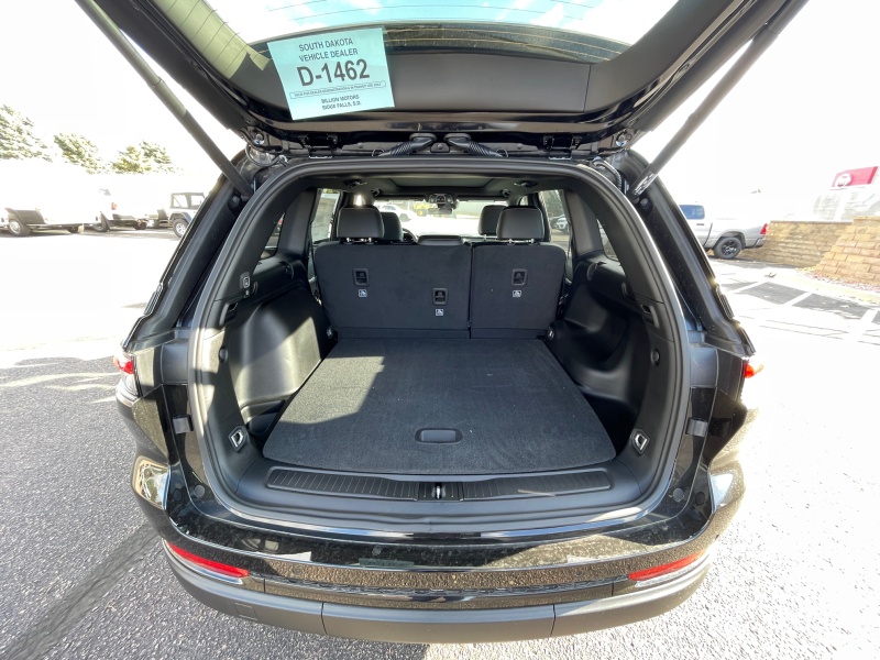 2025 Jeep Grand Cherokee