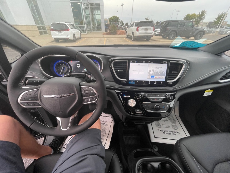 2026 Chrysler Pacifica