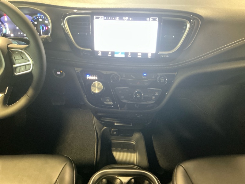 2026 Chrysler Pacifica