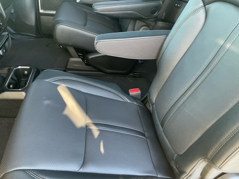 2025 Jeep Wagoneer L