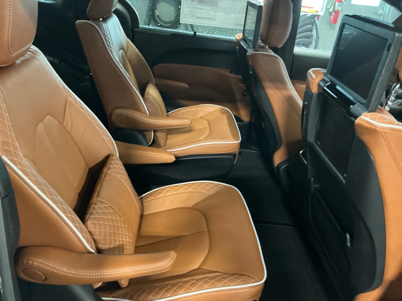 2026 Chrysler Pacifica