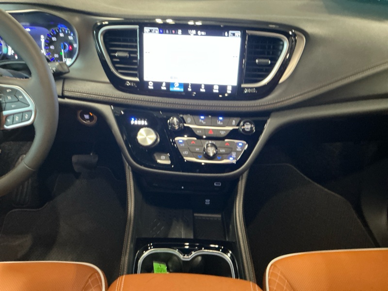 2026 Chrysler Pacifica