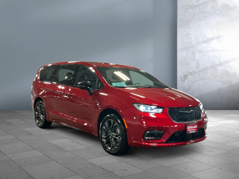 2026 Chrysler Pacifica