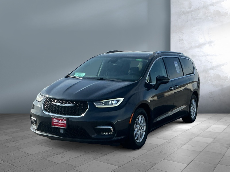 Used 2021 Chrysler Pacifica Touring L Vans