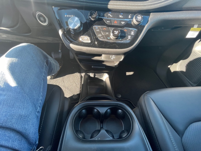 2026 Chrysler Pacifica