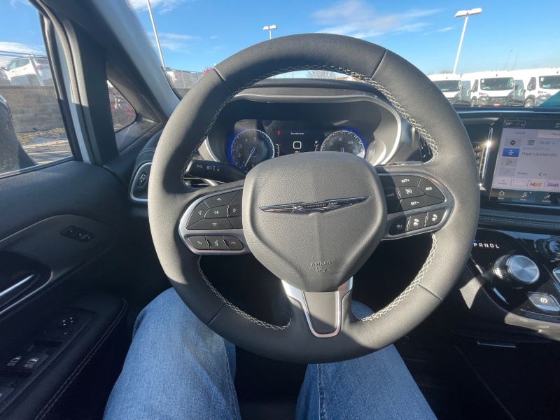 2026 Chrysler Pacifica