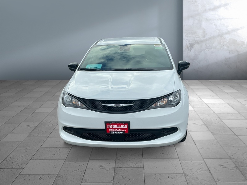 2026 Chrysler Voyager