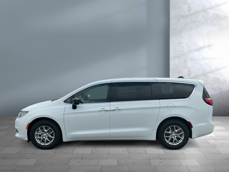 2026 Chrysler Voyager