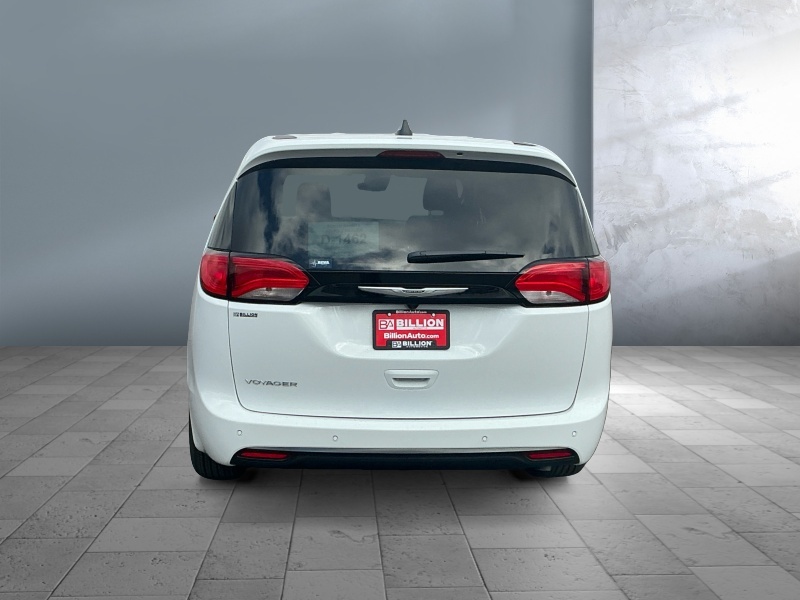 2026 Chrysler Voyager