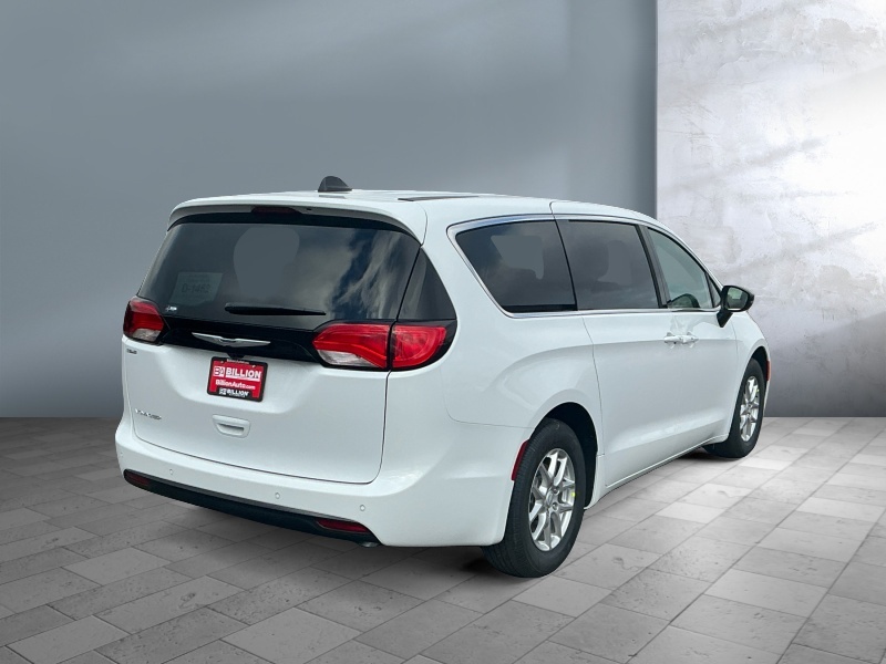 2026 Chrysler Voyager