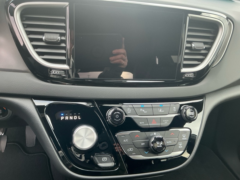 2026 Chrysler Voyager