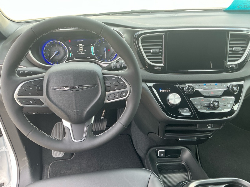 2026 Chrysler Voyager