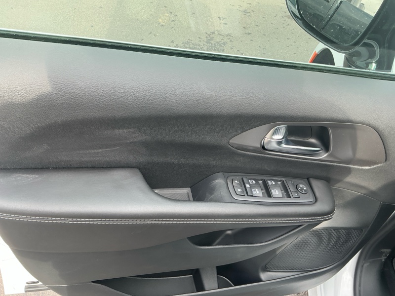 2026 Chrysler Voyager