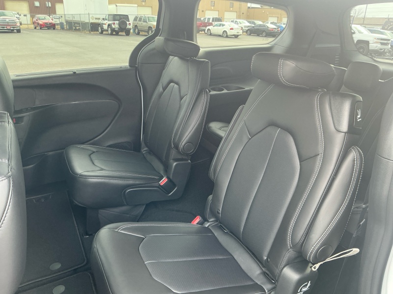 2026 Chrysler Voyager