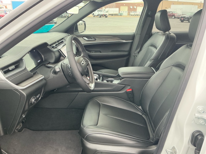 2025 Jeep Grand Cherokee L