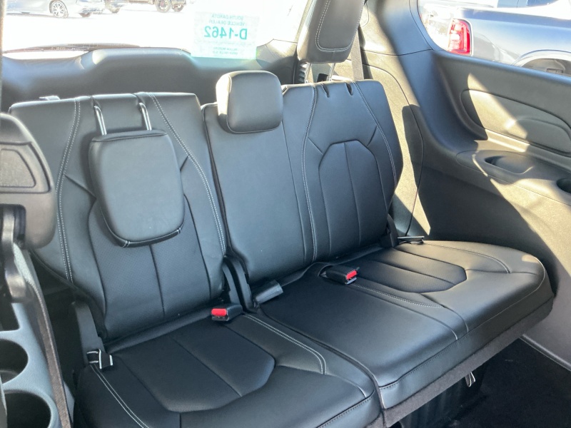 2026 Chrysler Voyager