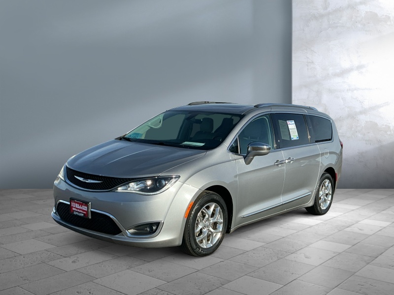 Used 2017 Chrysler Pacifica Limited Vans