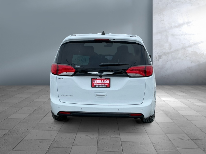 2026 Chrysler Voyager