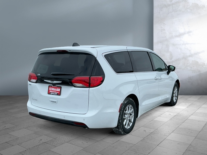 2026 Chrysler Voyager