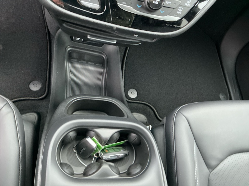 2026 Chrysler Voyager