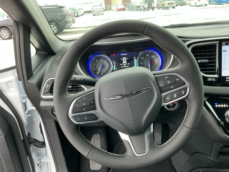 2026 Chrysler Voyager