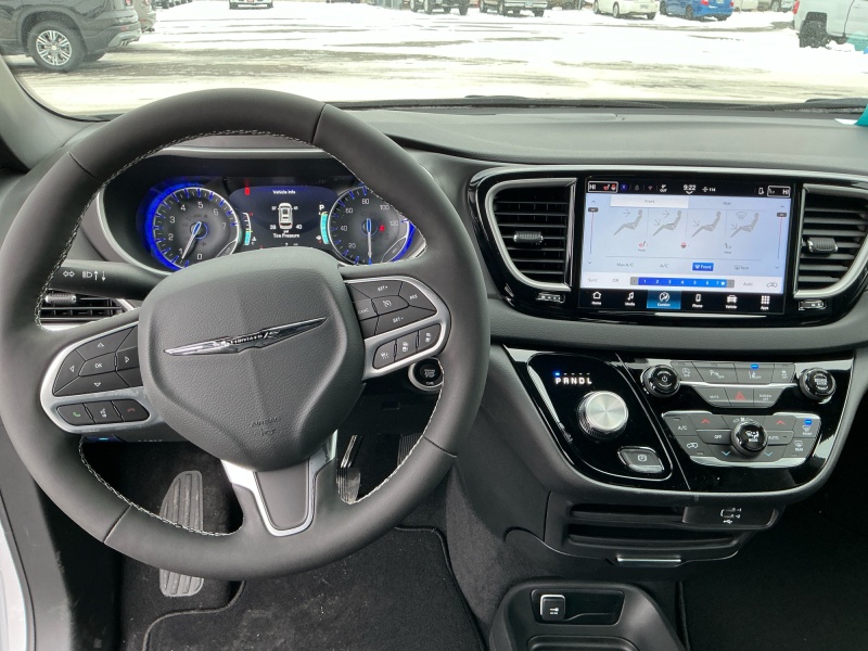 2026 Chrysler Voyager