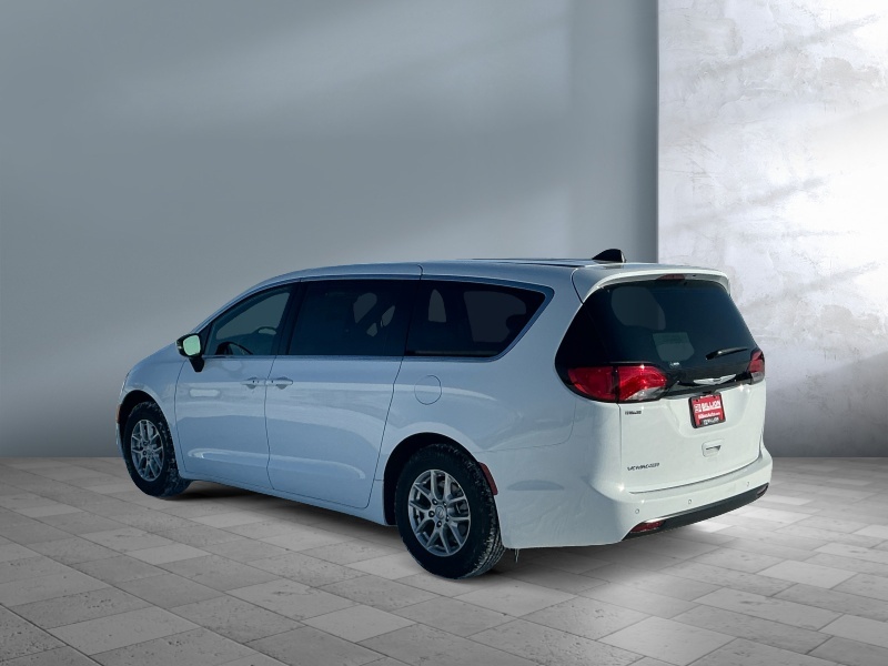 2026 Chrysler Voyager