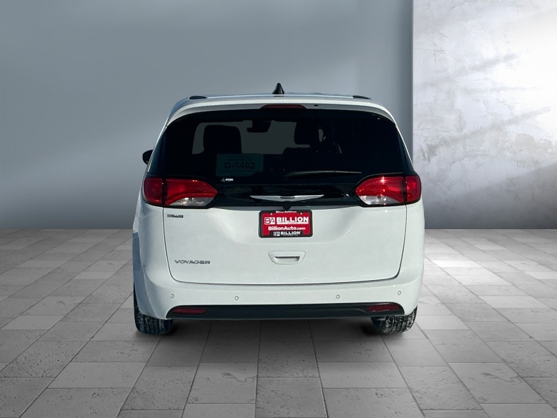 2026 Chrysler Voyager