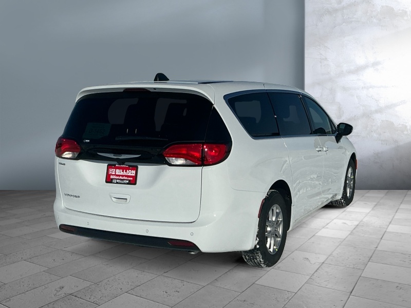 2026 Chrysler Voyager