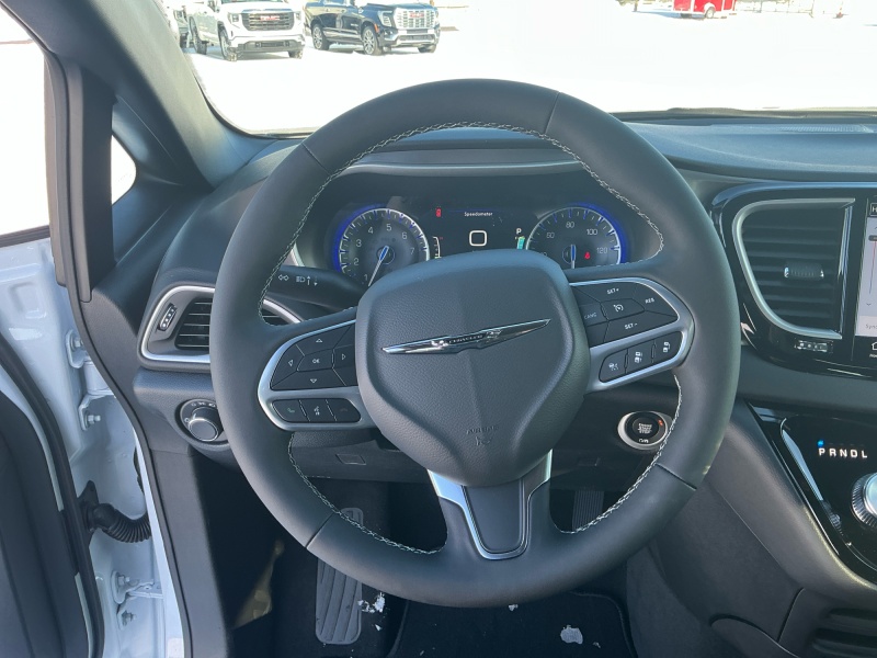 2026 Chrysler Voyager