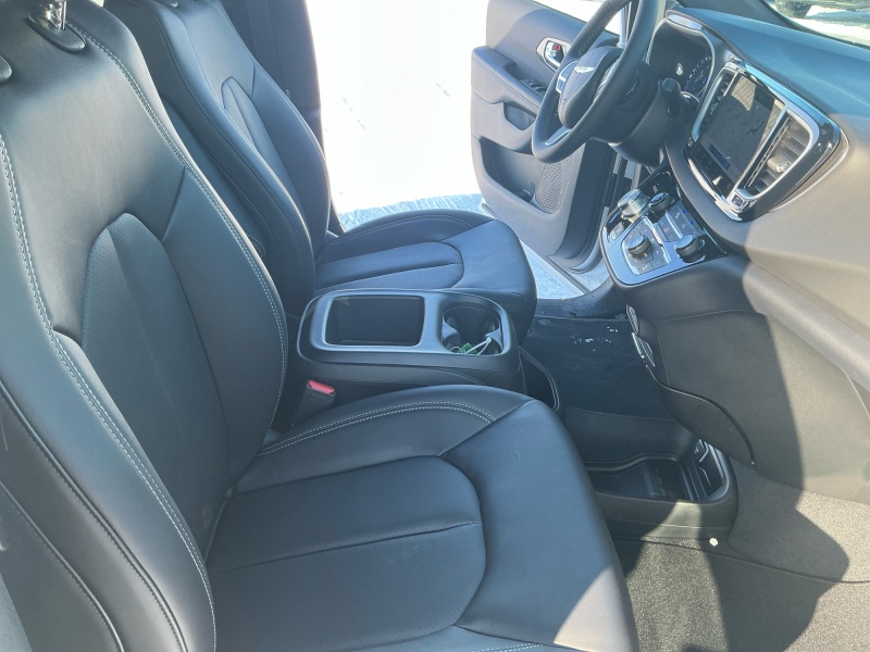 2026 Chrysler Voyager