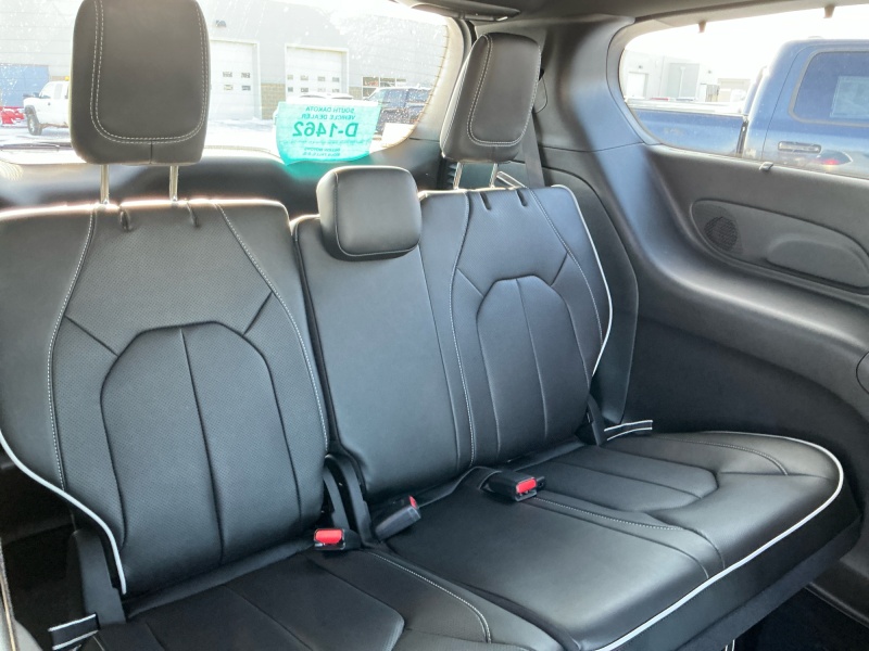 2026 Chrysler Pacifica