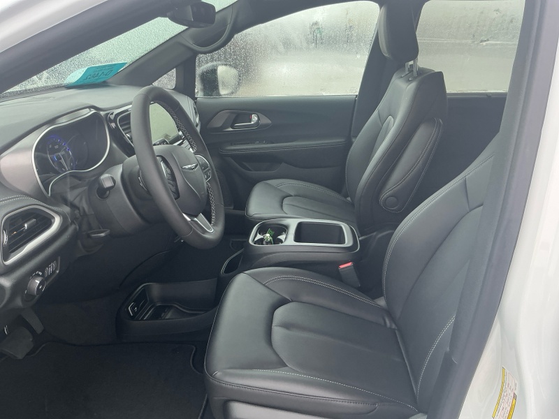 2026 Chrysler Pacifica