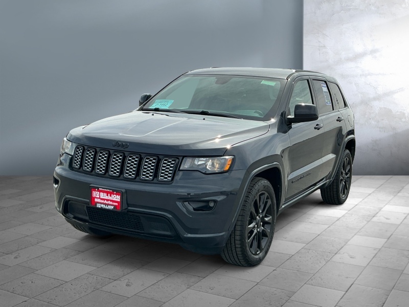Used 2018 Jeep Grand Cherokee Altitude SUVs