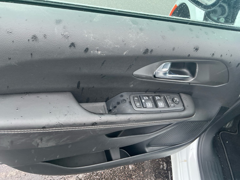 2026 Chrysler Voyager