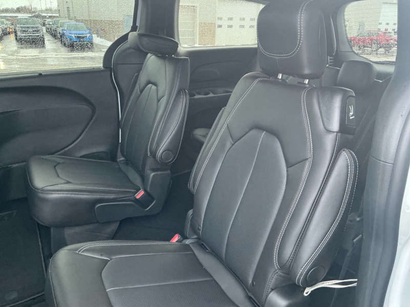 2026 Chrysler Voyager