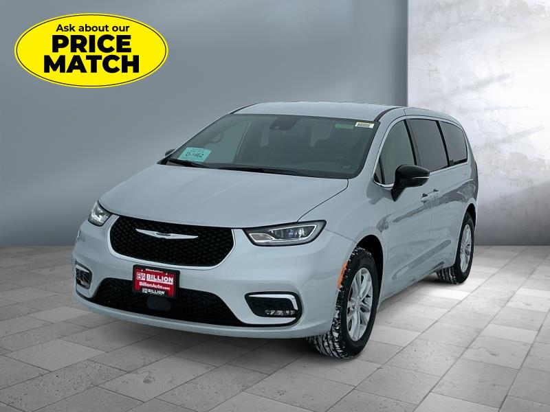 New 2026 Chrysler Pacifica Select Vans