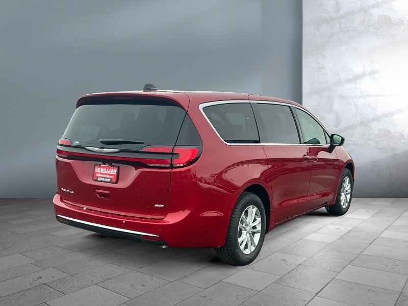 2026 Chrysler Pacifica