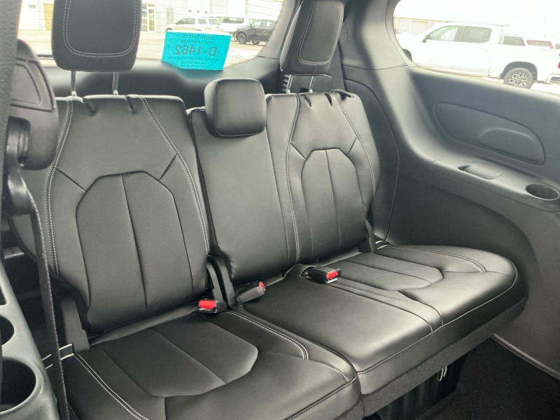 2026 Chrysler Pacifica