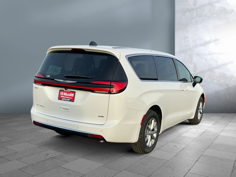 2026 Chrysler Pacifica