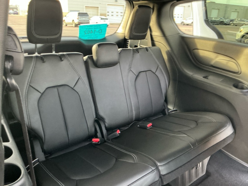 2026 Chrysler Pacifica