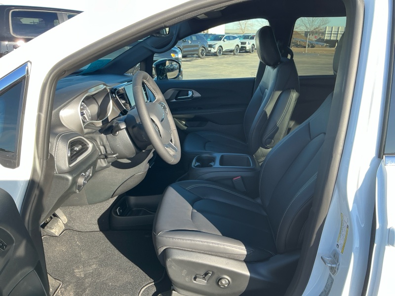 2026 Chrysler Pacifica