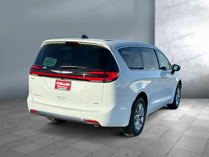 2026 Chrysler Pacifica