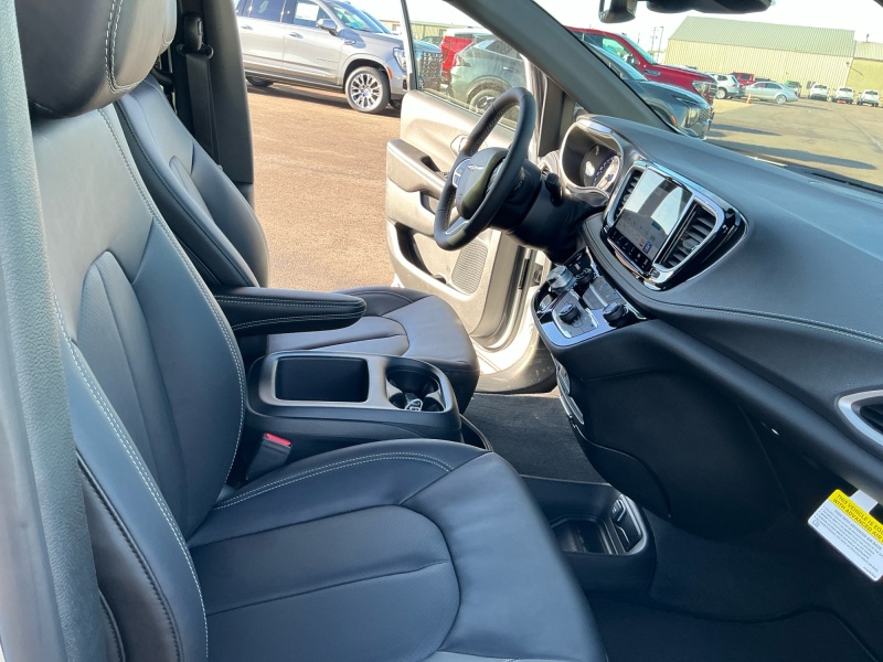 2026 Chrysler Pacifica